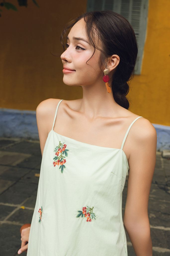 Đầm 2 dây xanh chanh thêu chùm olive