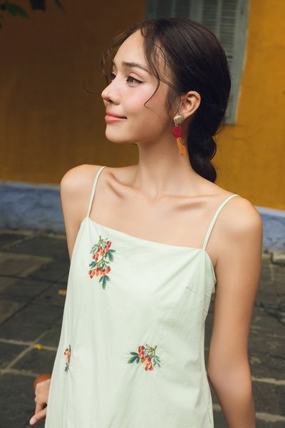 Đầm 2 dây xanh chanh thêu chùm olive