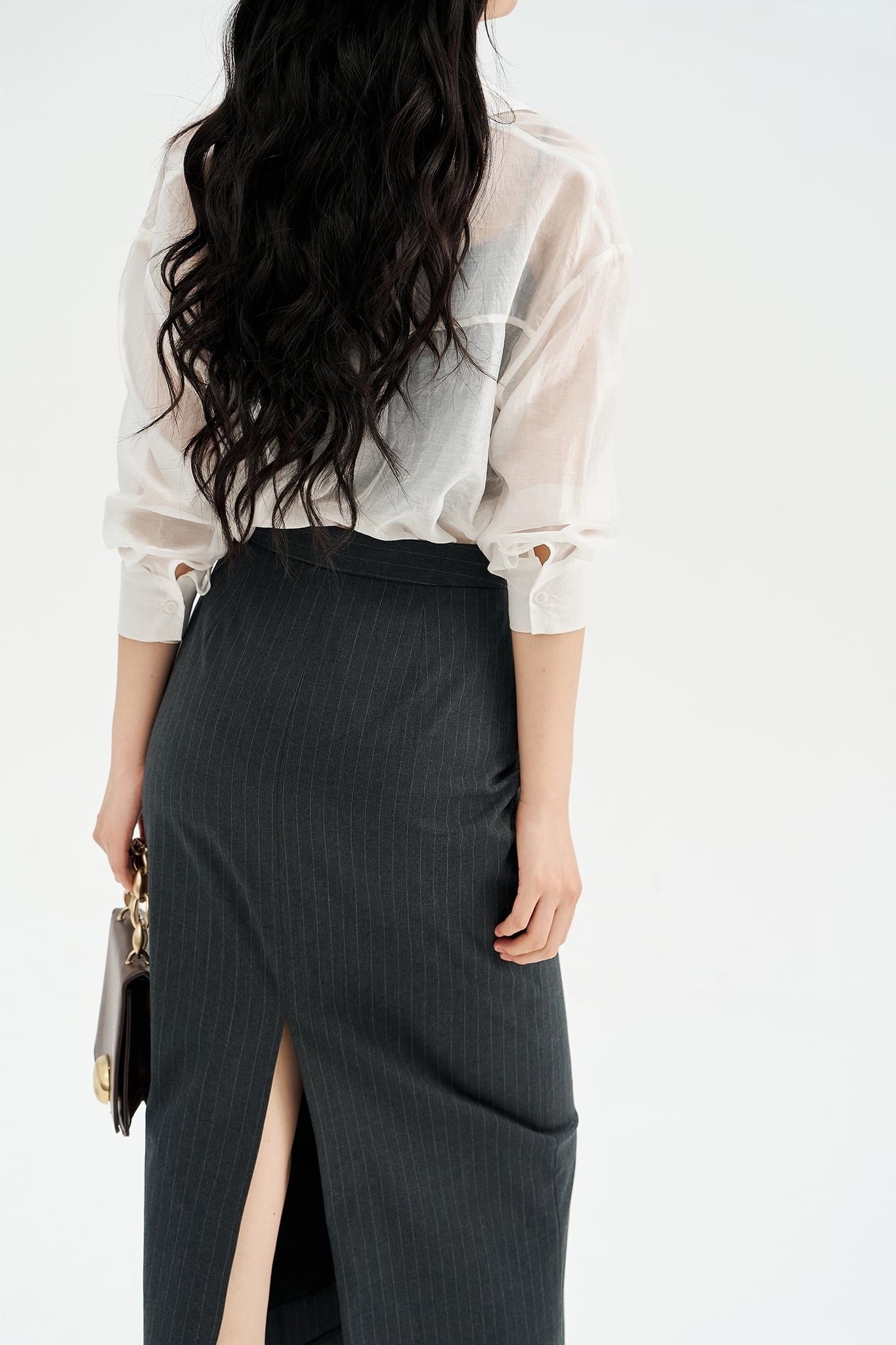 Chân váy midi tàn basic