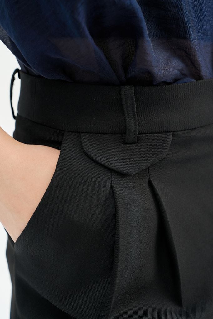 Quần smart đen basic