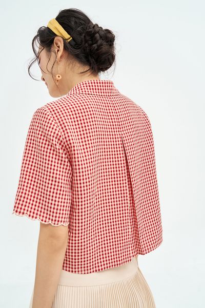 Sơ mi caro đỏ thêu dọc hoa kem