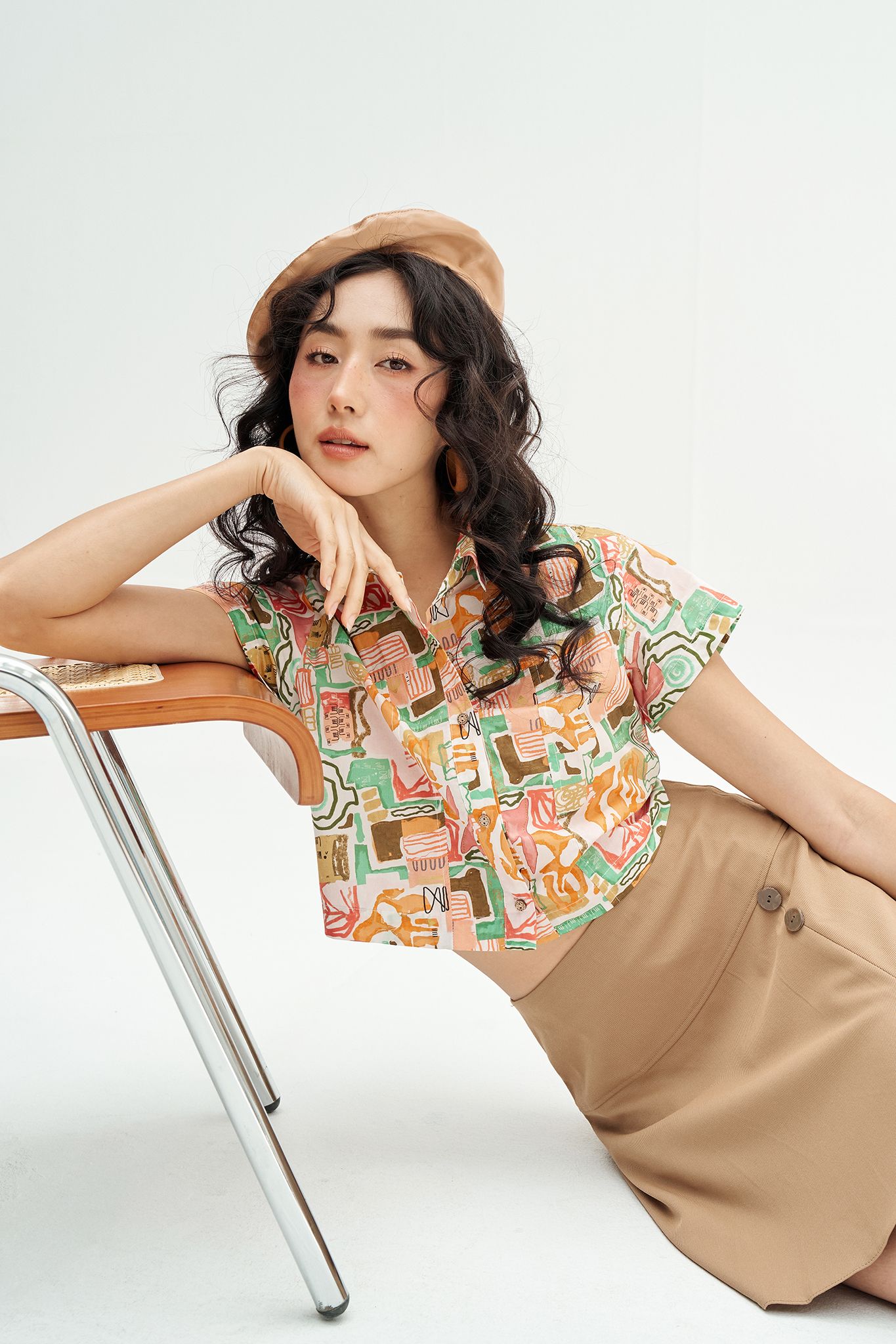 Sơ mi crop cổ đức hoạ tiết summer