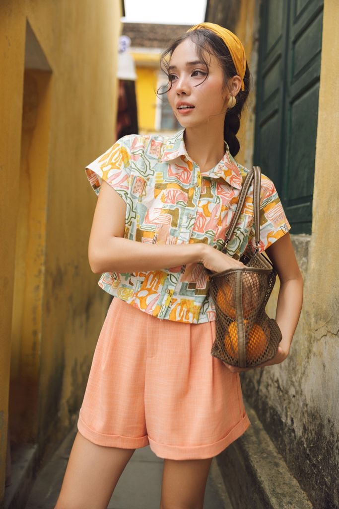 Sơ mi crop cổ đức hoạ tiết summer