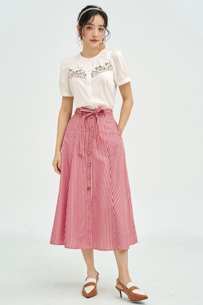Chân váy midi sọc đỏ buộc dây eo