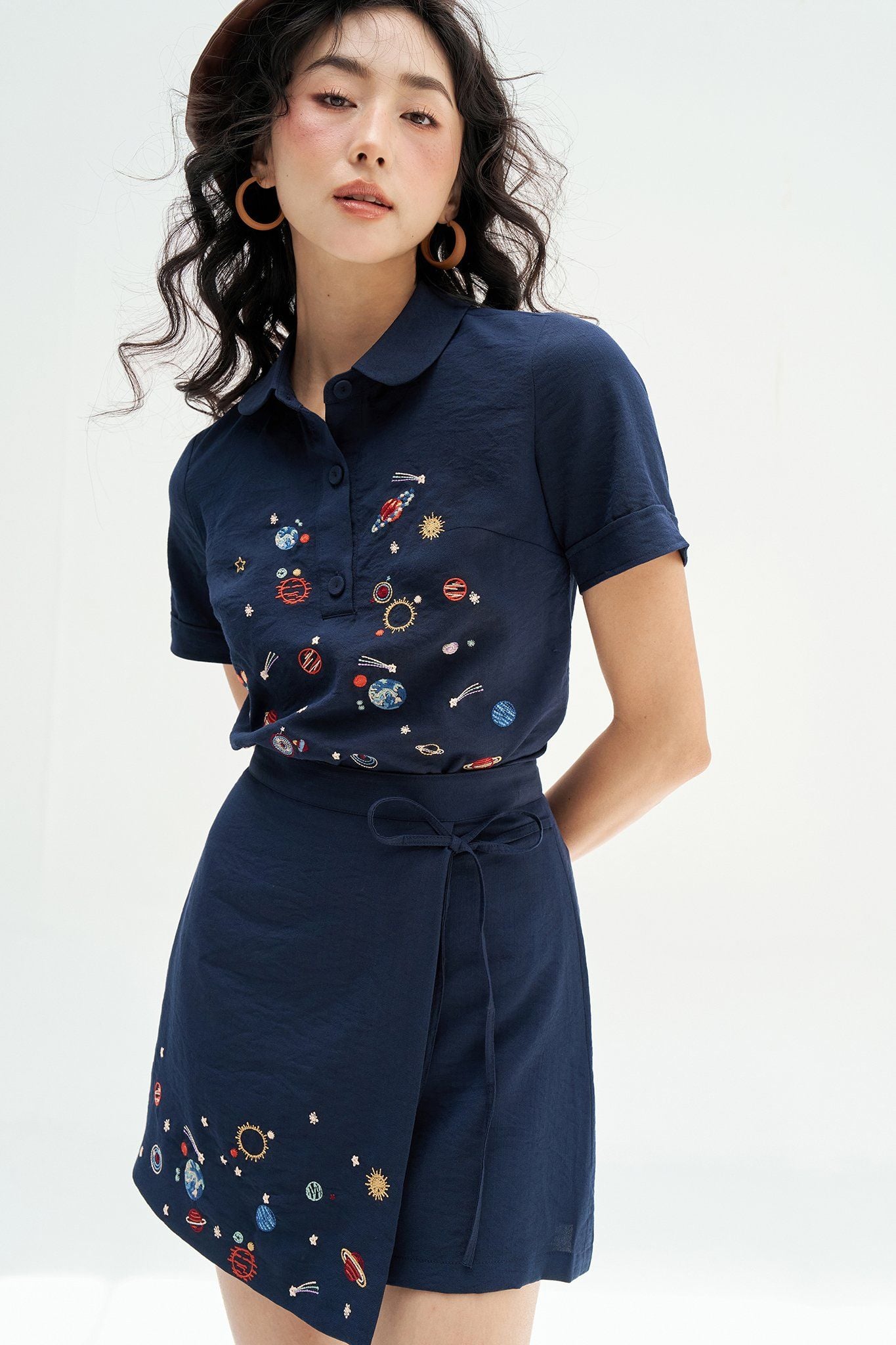 Chân váy mini navy thêu galaxy