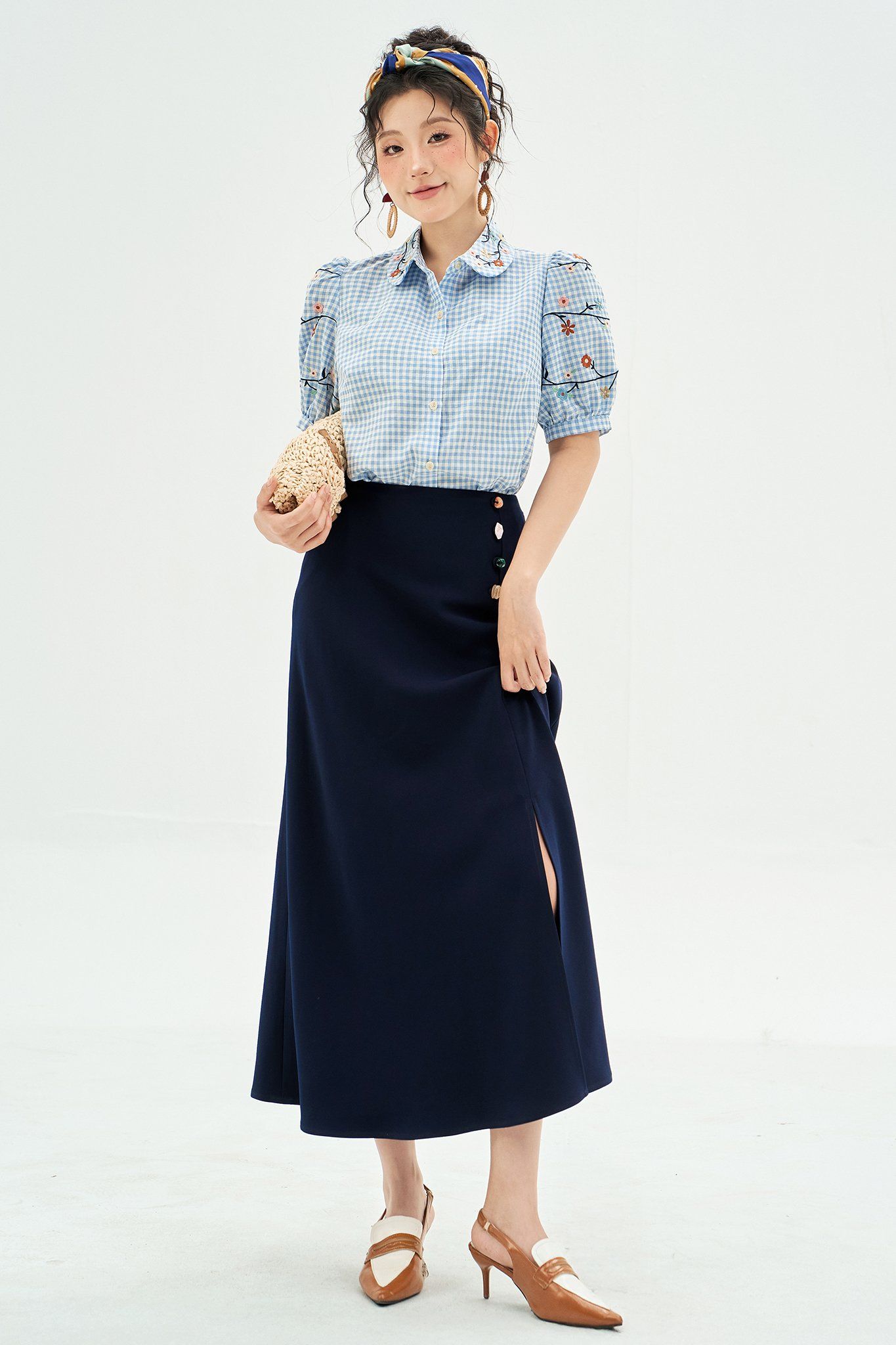 Chân váy midi navy đính đá random