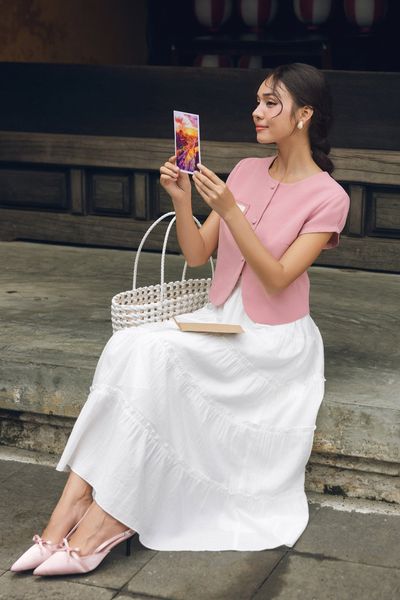 Chân váy maxi trắng nối tầng