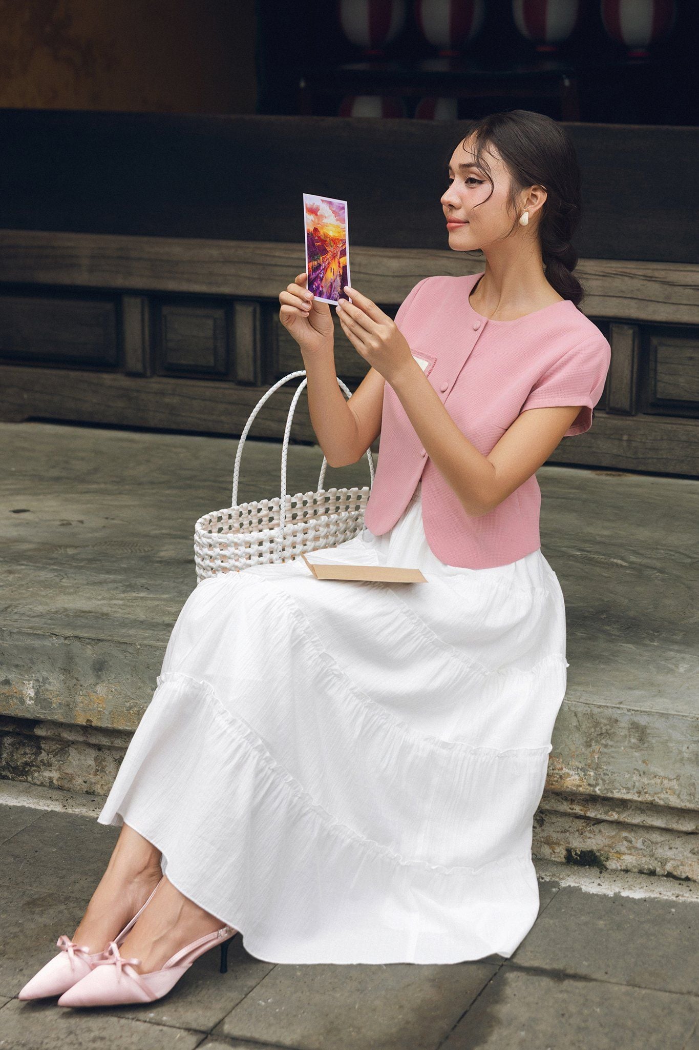 Chân váy maxi trắng nối tầng