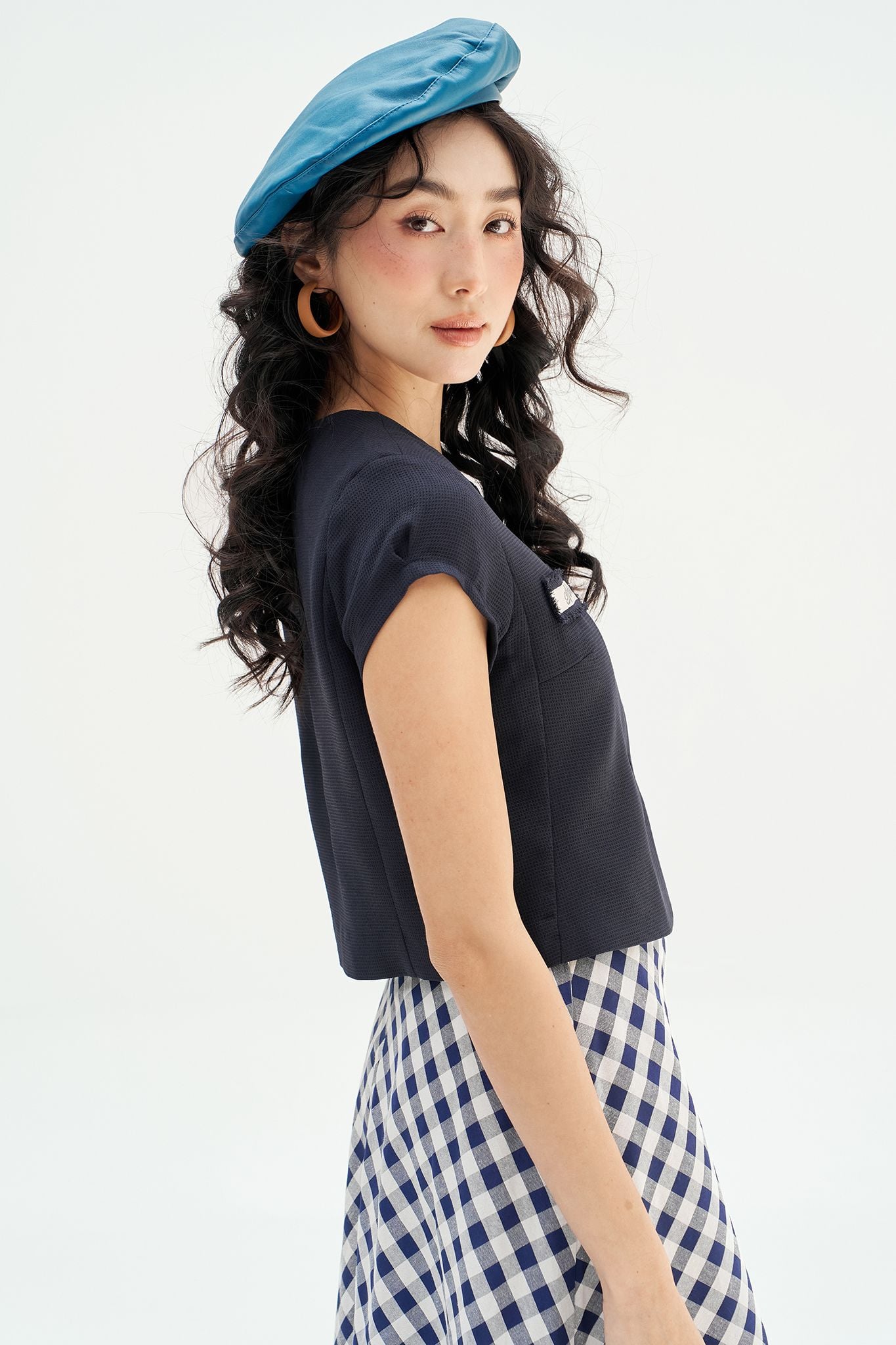 Áo poly xốp navi túi cơi đáp thêu