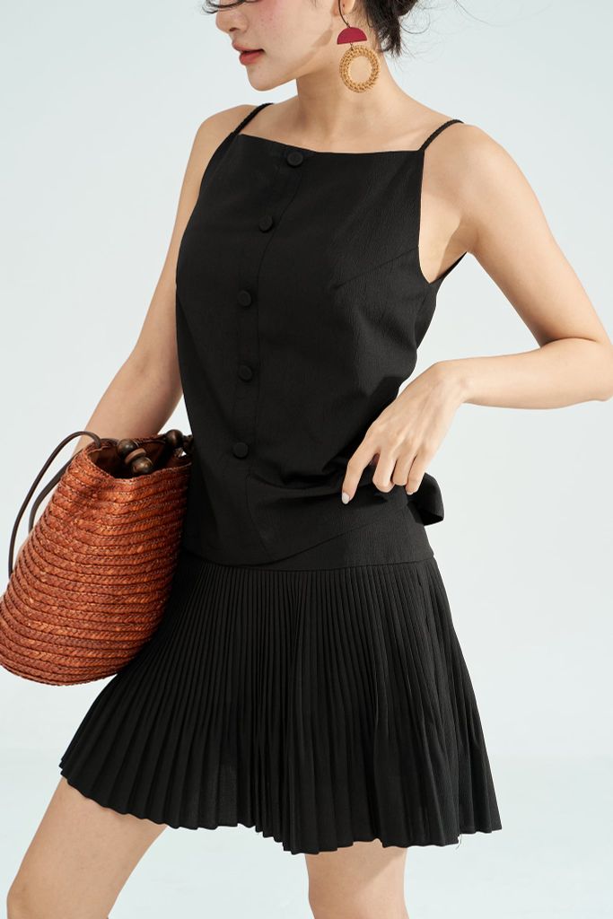 Chân váy mini xốp đen dập ly random