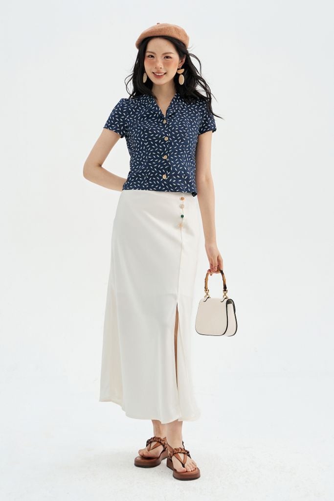 Chân váy midi lụa trắng kem đính đá random