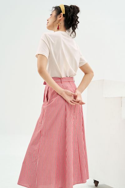 Chân váy midi sọc đỏ buộc dây eo