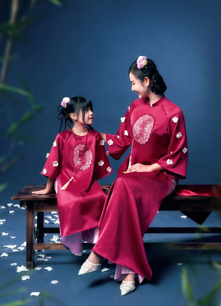 Cẩm Dung - Set áo dài bé gái thêu triện hồng cẩm