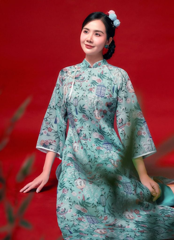 Lam Tường - Set áo dài tơ đèn lồng xanh ngọc lam