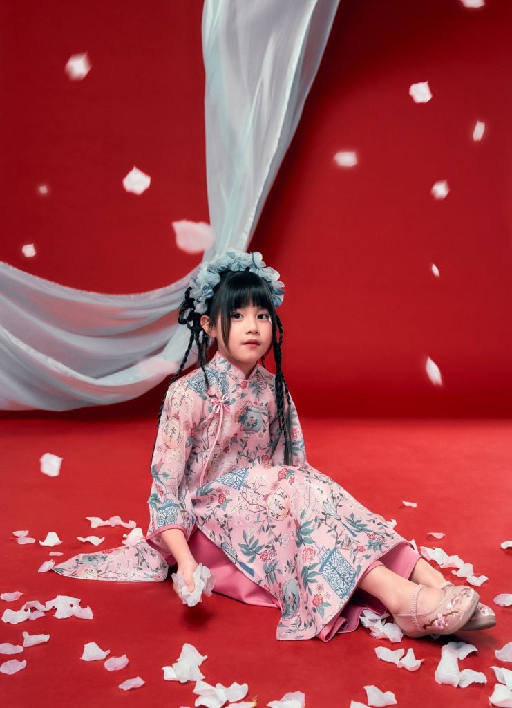 Diễm Tường - Set áo dài bé gái tơ đèn lồng hồng mơ phai