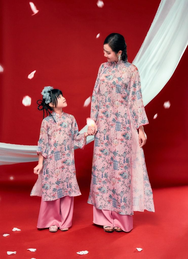 Diễm Tường - Set áo dài bé gái tơ đèn lồng hồng mơ phai