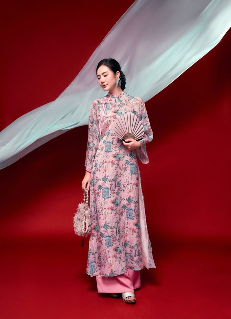 Diễm Tường - Set áo dài tơ đèn lồng hồng mơ phai