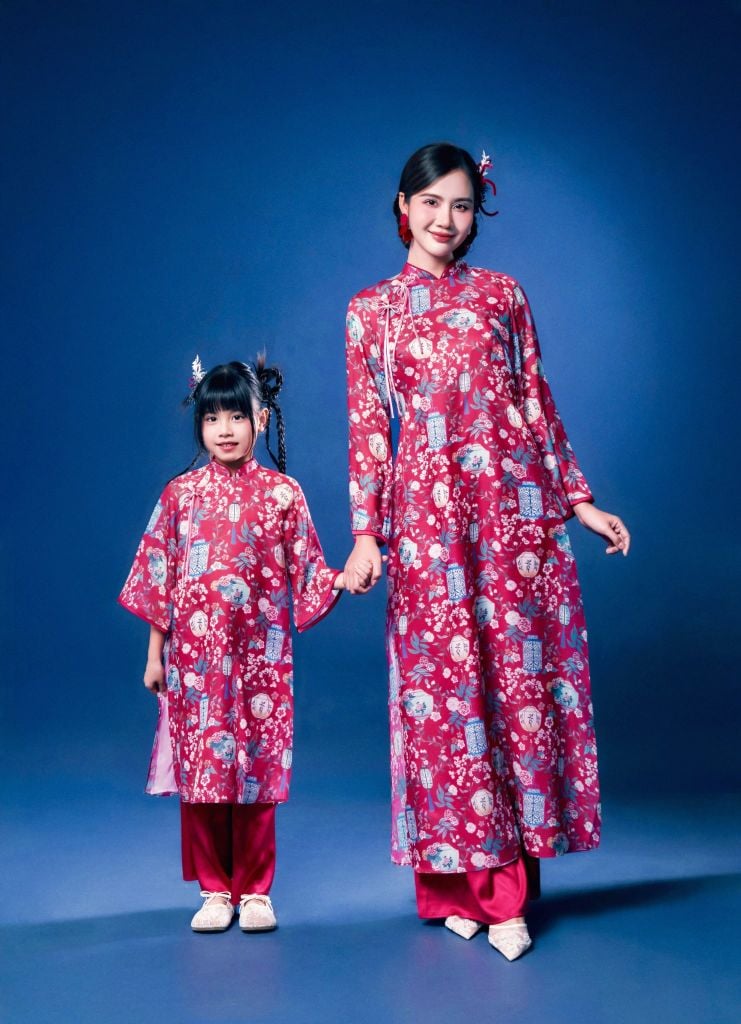 Cát Tường - Set áo dài tơ đèn lồng đỏ may mắn