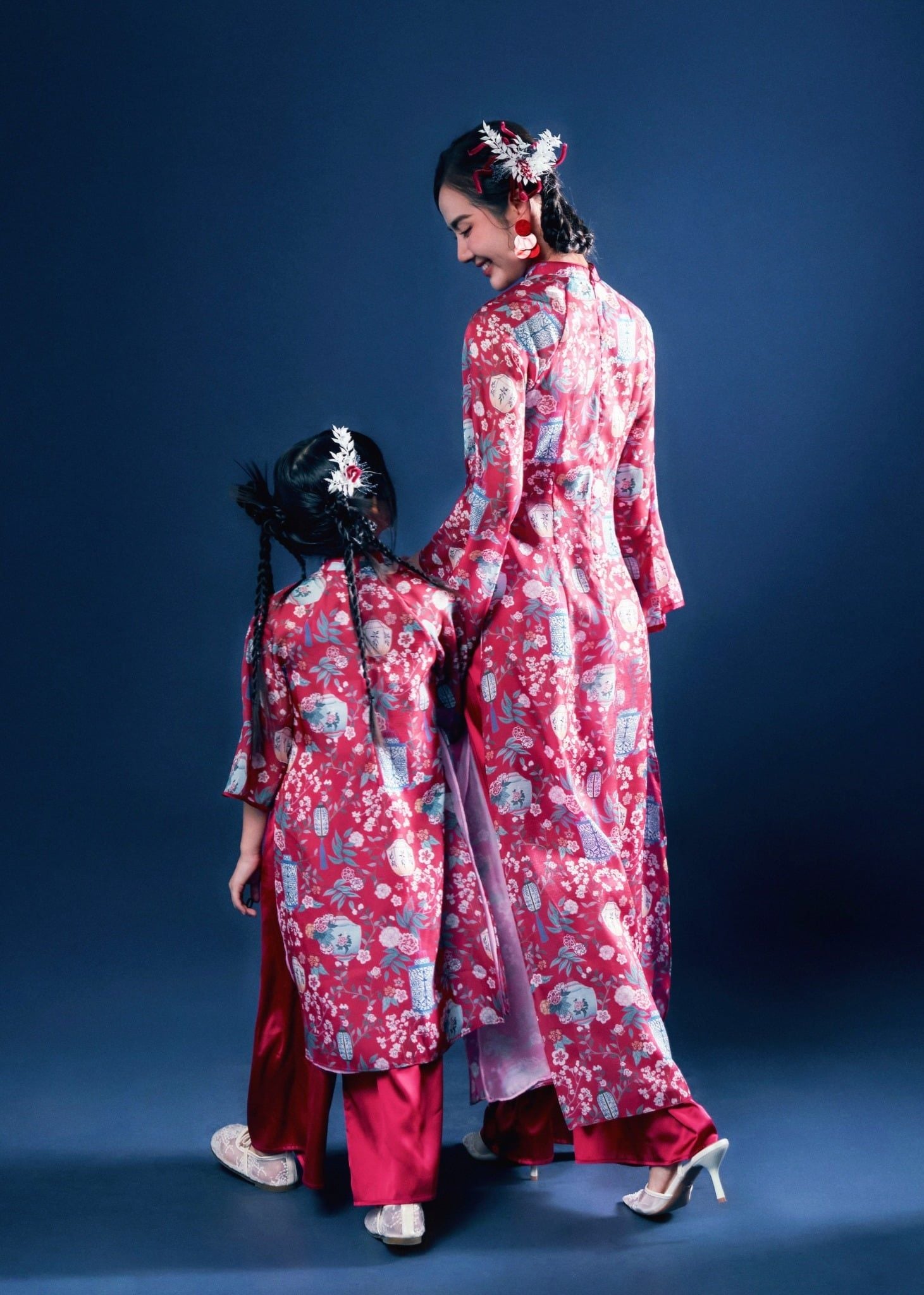 Cát Tường - Set áo dài bé gái tơ đèn lồng đỏ may mắn