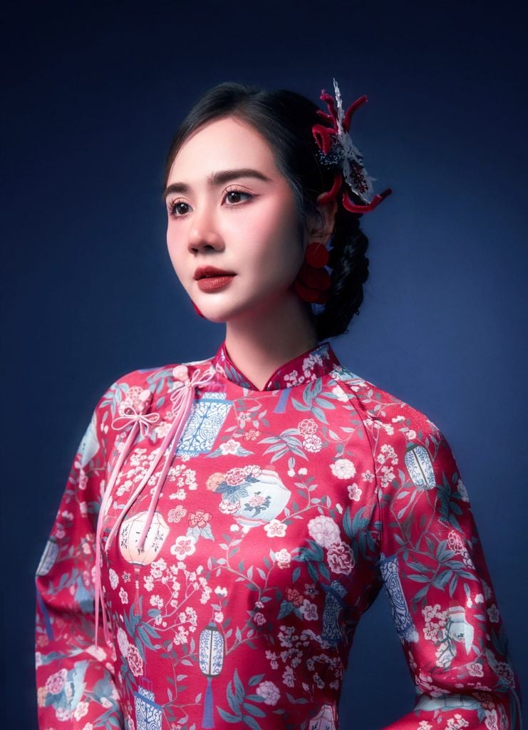 Cát Tường - Set áo dài tơ đèn lồng đỏ may mắn