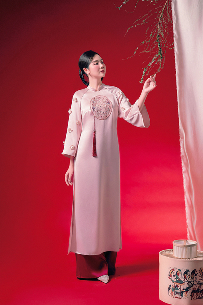 Dao Huyền - Set áo dài bé gái thêu triện hồng phấn