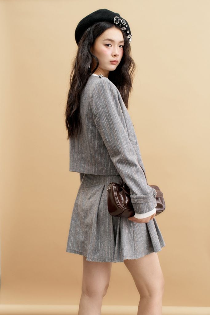 Blazer dạ ghi sọc 2 hàng khuy