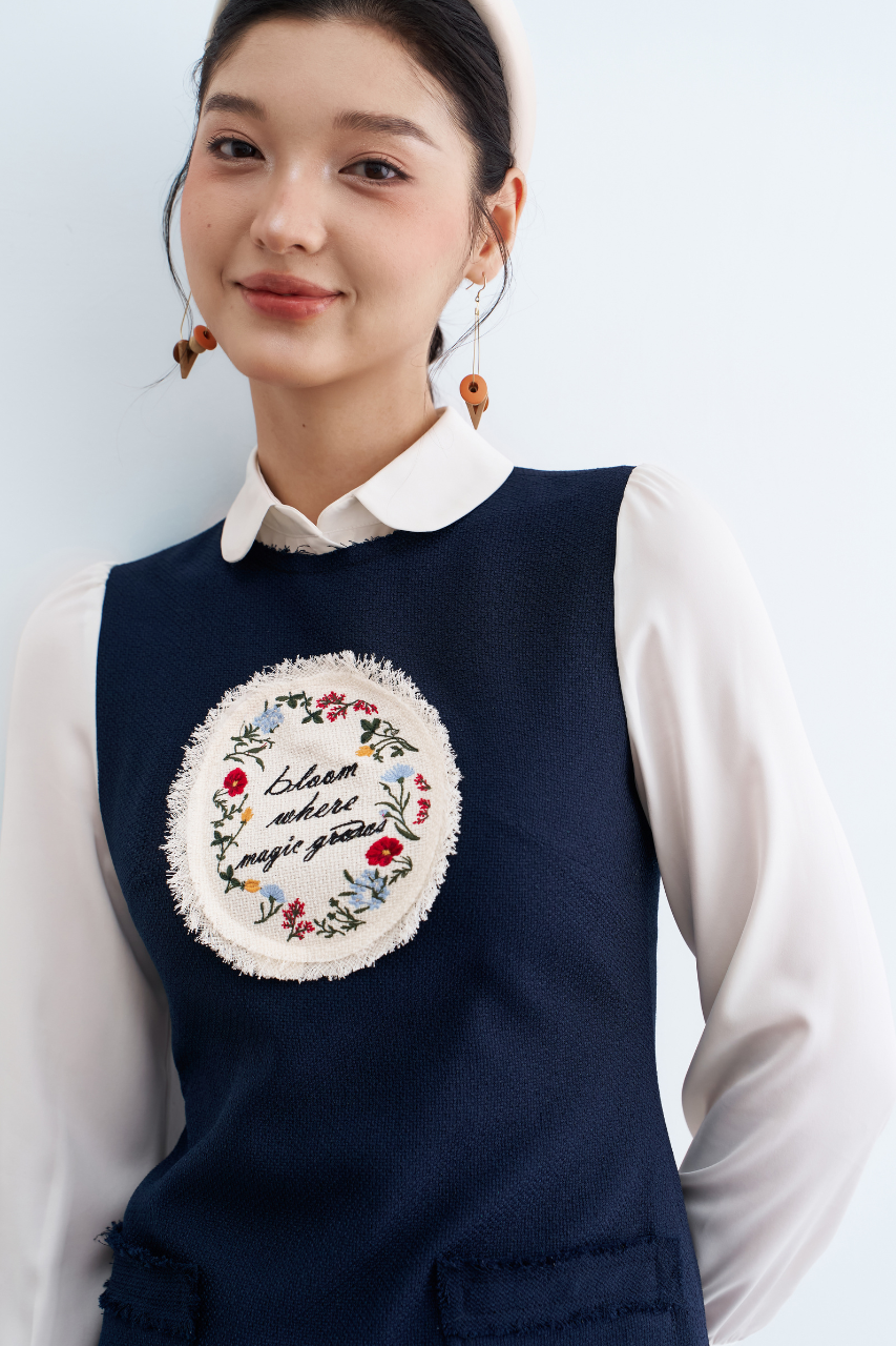 Đầm mini tech navy thêu phối