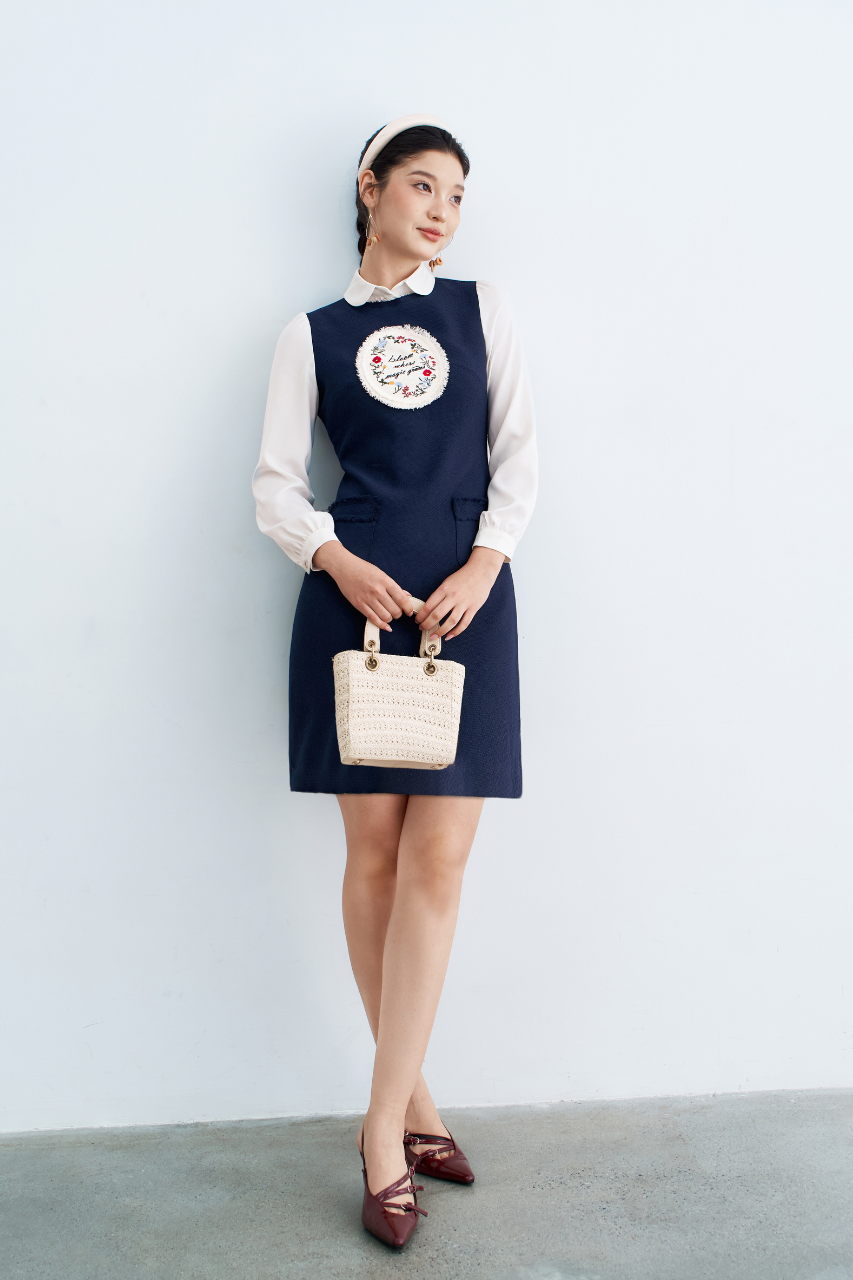 Đầm mini tech navy thêu phối