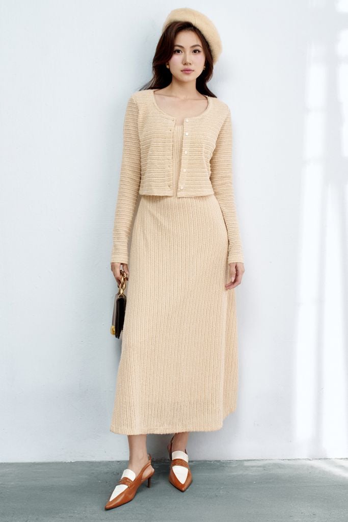 Đầm midi len ren kem cổ U
