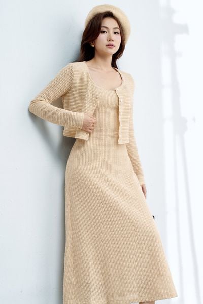 Đầm midi len ren kem cổ U