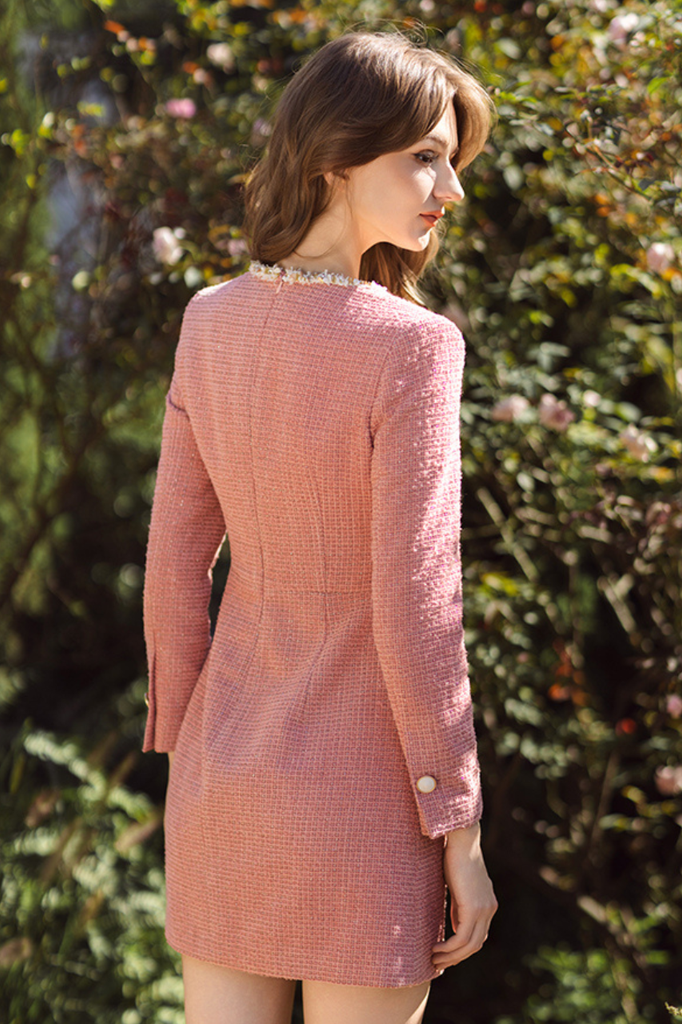 Đầm tweed cam hồng phối dây trang trí