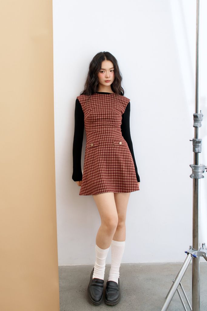 Đầm mini len karo đỏ