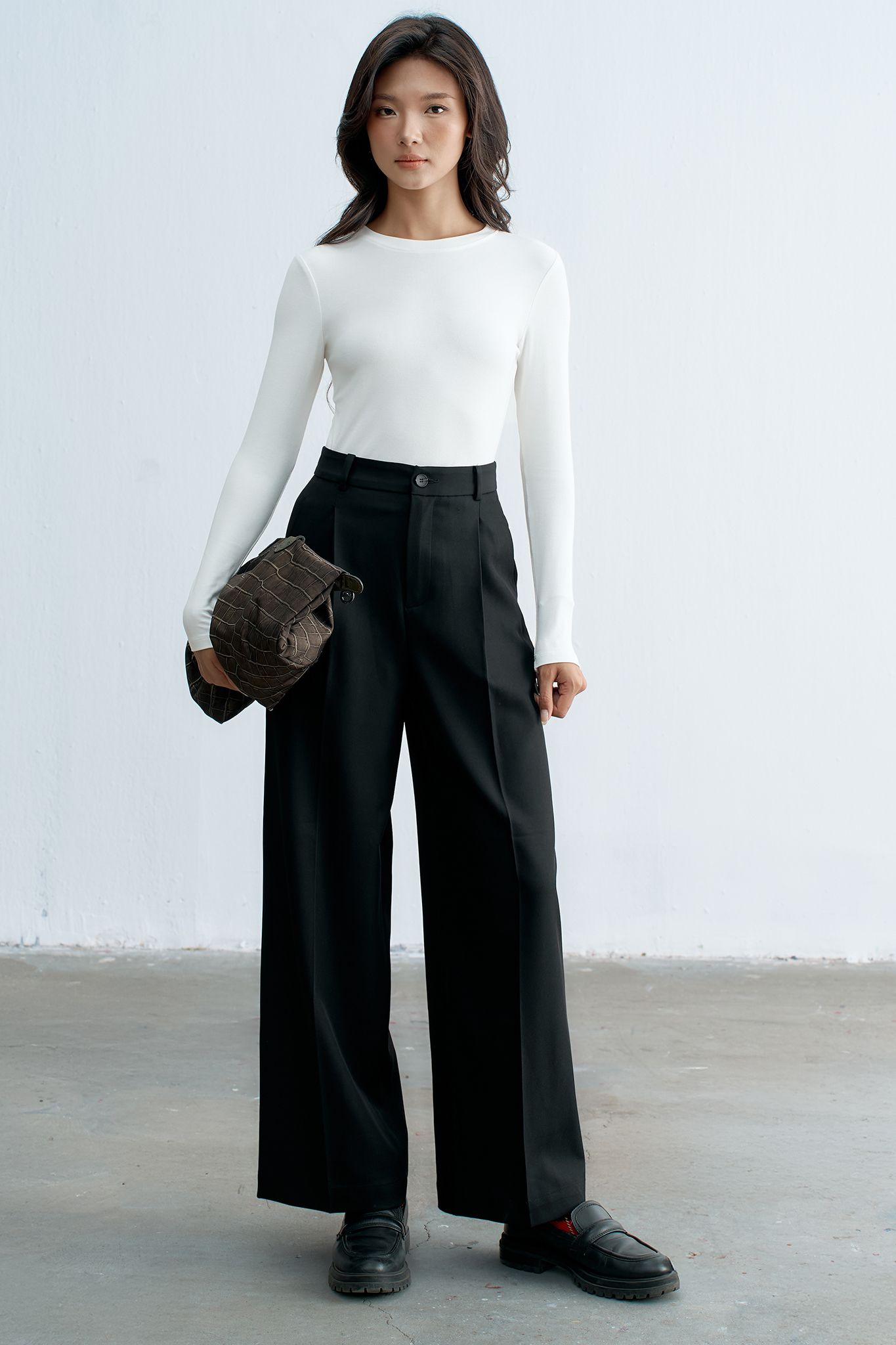 Áo ôm dài tay basic trắng