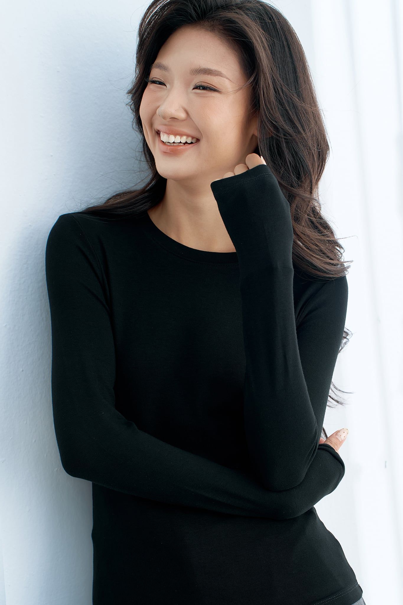 Áo ôm dài tay basic đen