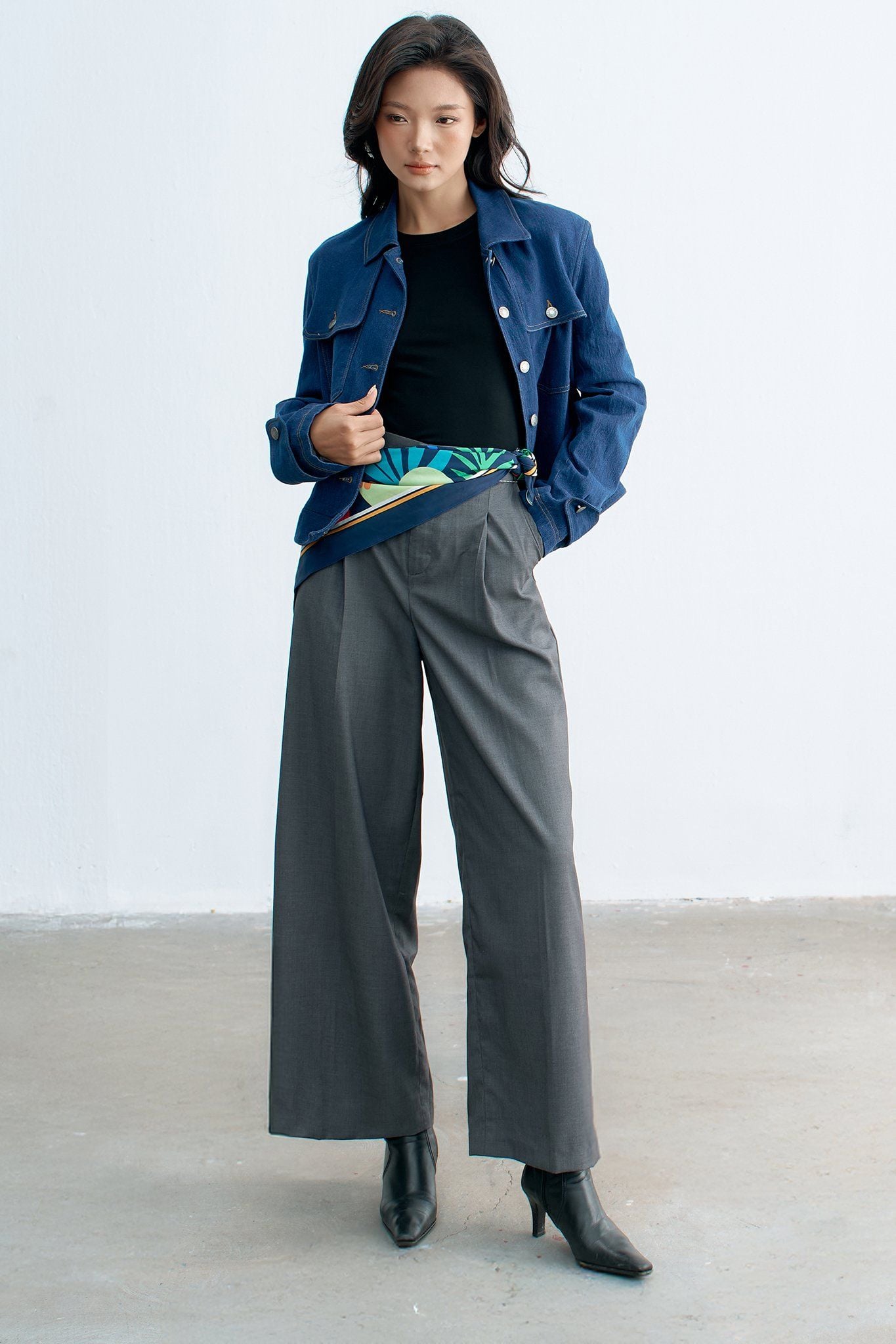 Quần suông tàn thêu đột cạp