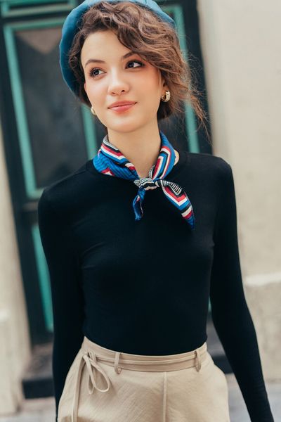 Áo ôm dài tay basic đen