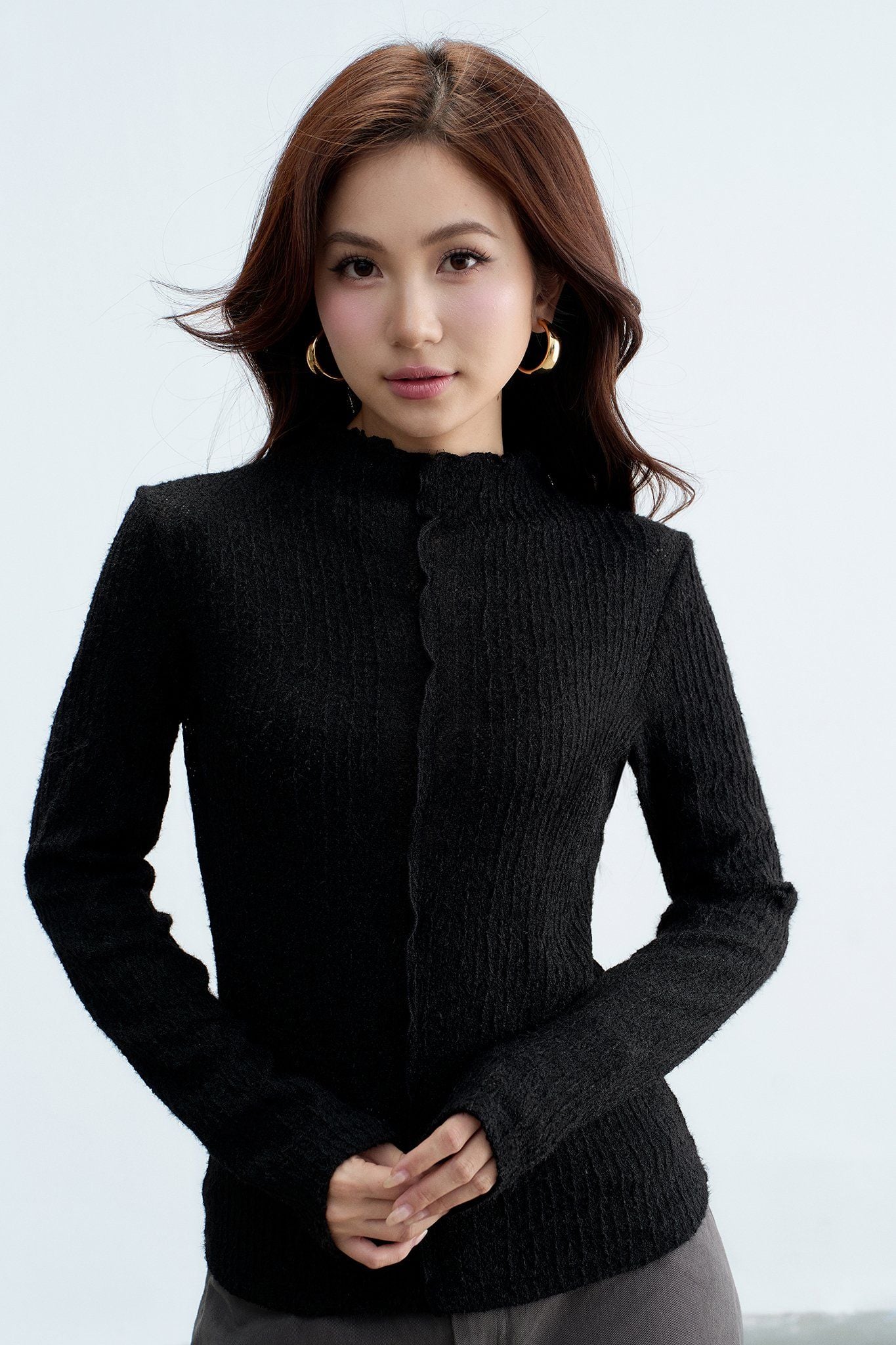 Top dài tay thun lưới đen cổ leo