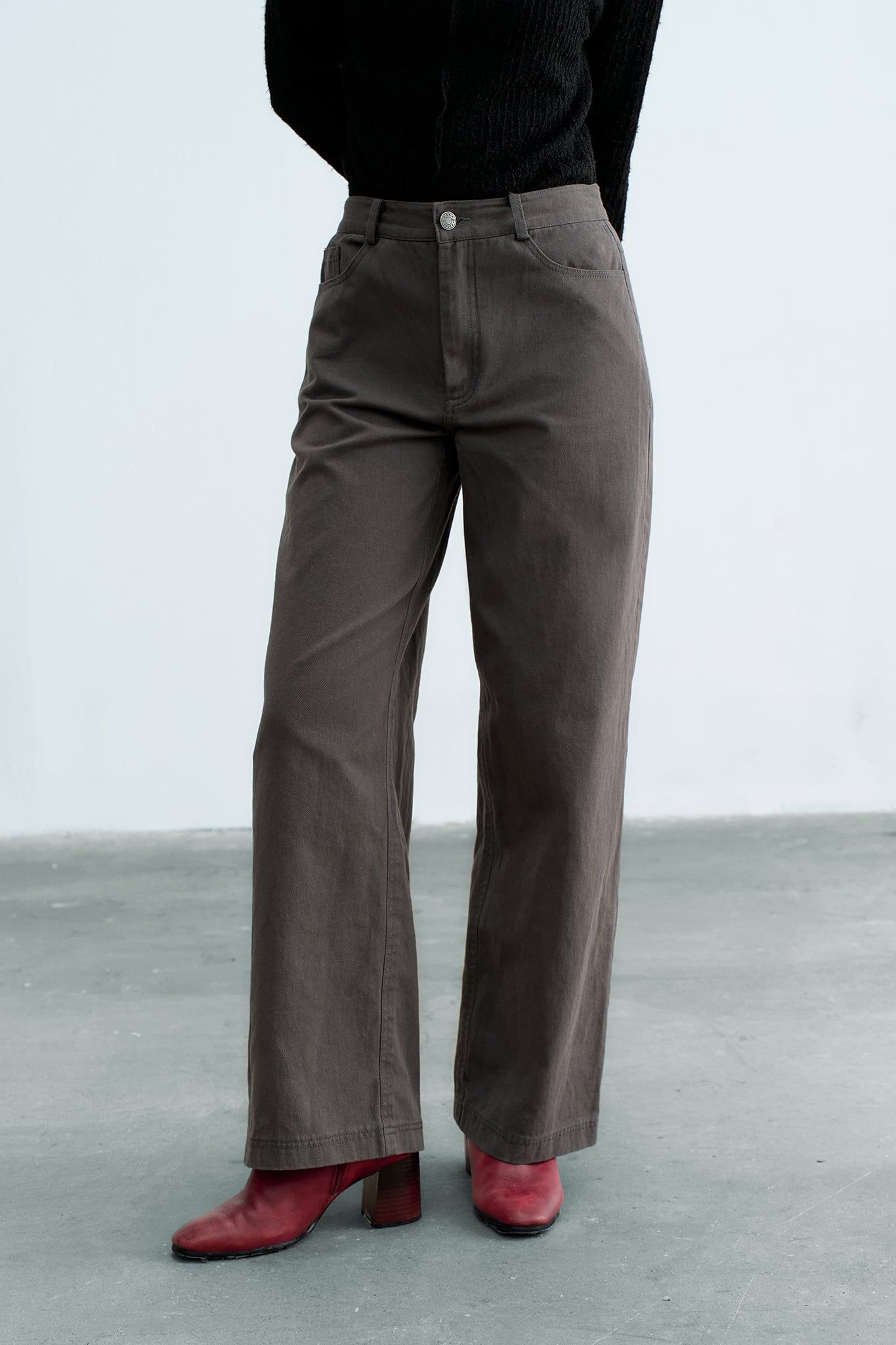 Quần kaki suông ghi xám