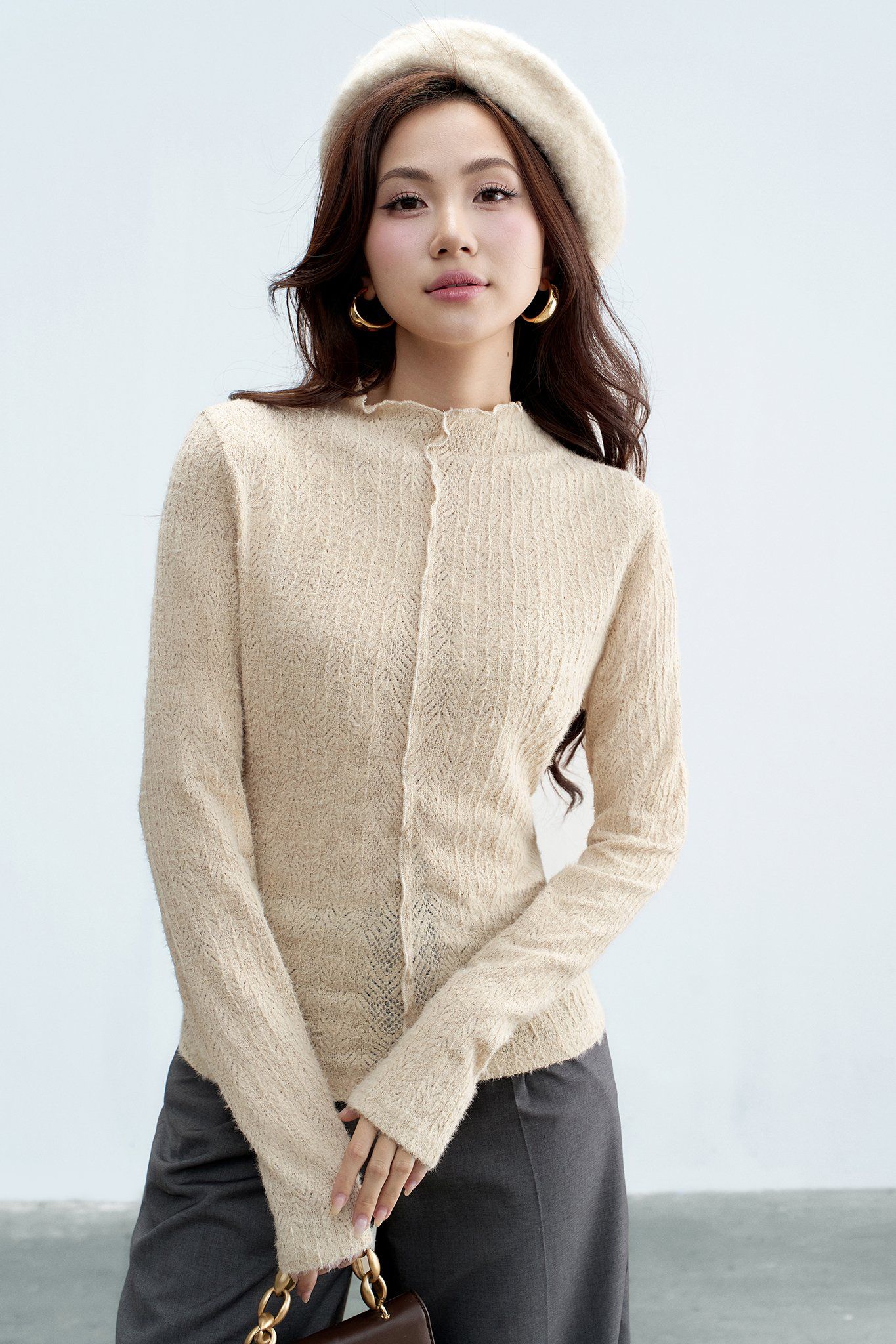 Top dài tay thun lưới nâu camel cổ leo