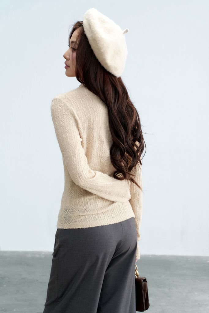 Top dài tay thun lưới nâu camel cổ leo