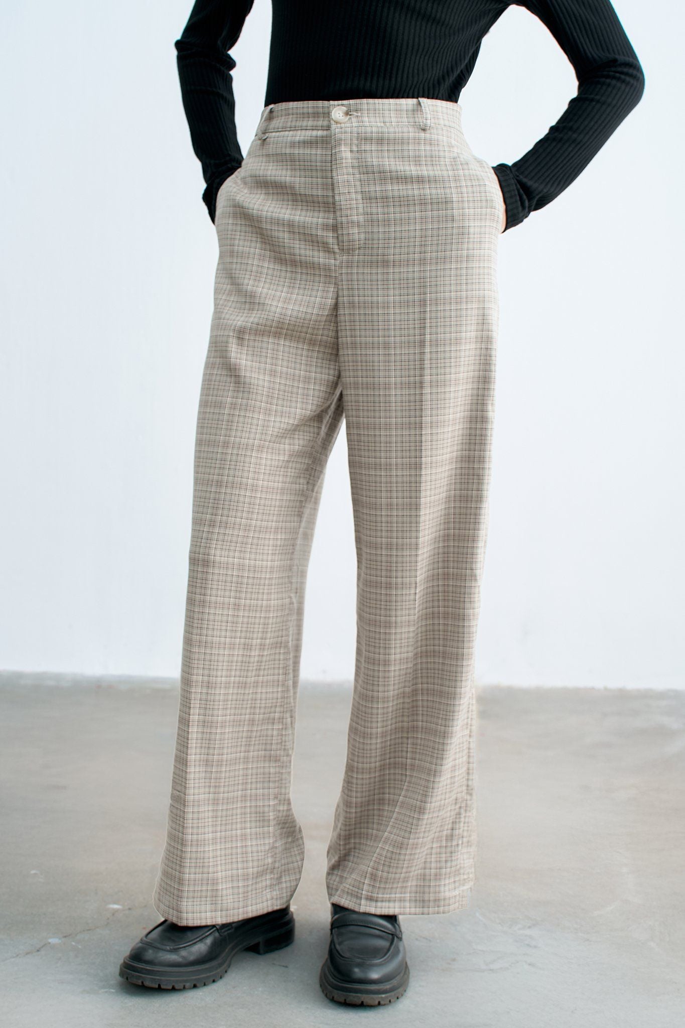 Quần suông houndstooth nâu