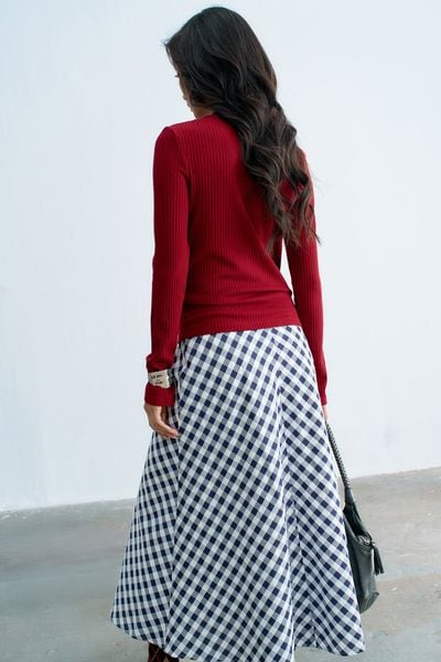 Top len đỏ đô tay dài kéo khoá cổ