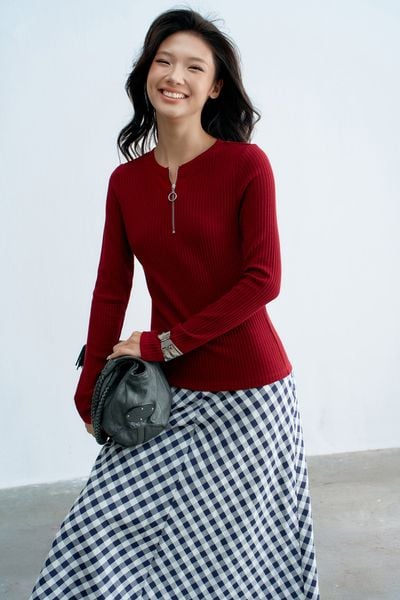 Top len đỏ đô tay dài kéo khoá cổ