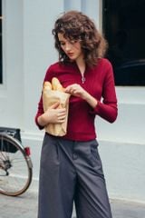  Top len đỏ đô tay dài kéo khoá cổ 