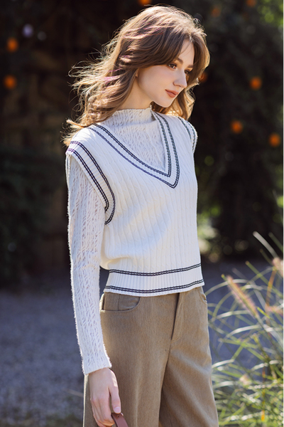 Áo gile len cổ tim trắng line đen