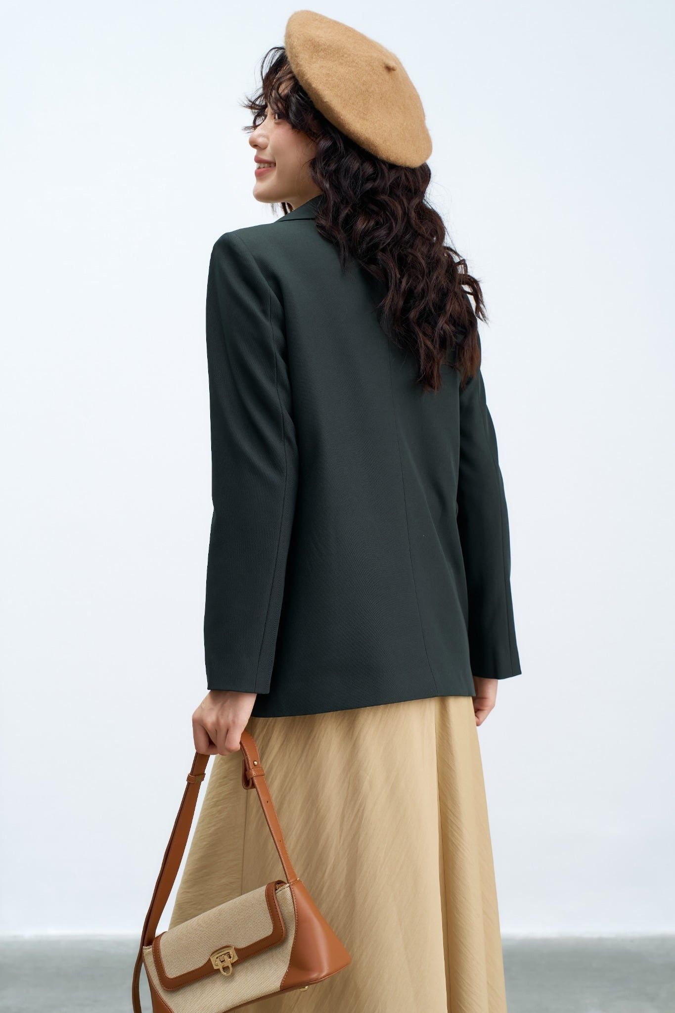 Blazer 2 hàng khuy basic màu rêu đá