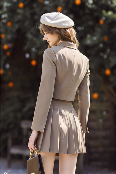 Blazer cổ 2 ve dáng ngắn nâu rêu