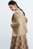  Blazer cổ 2 ve basic 1 khuy latte 