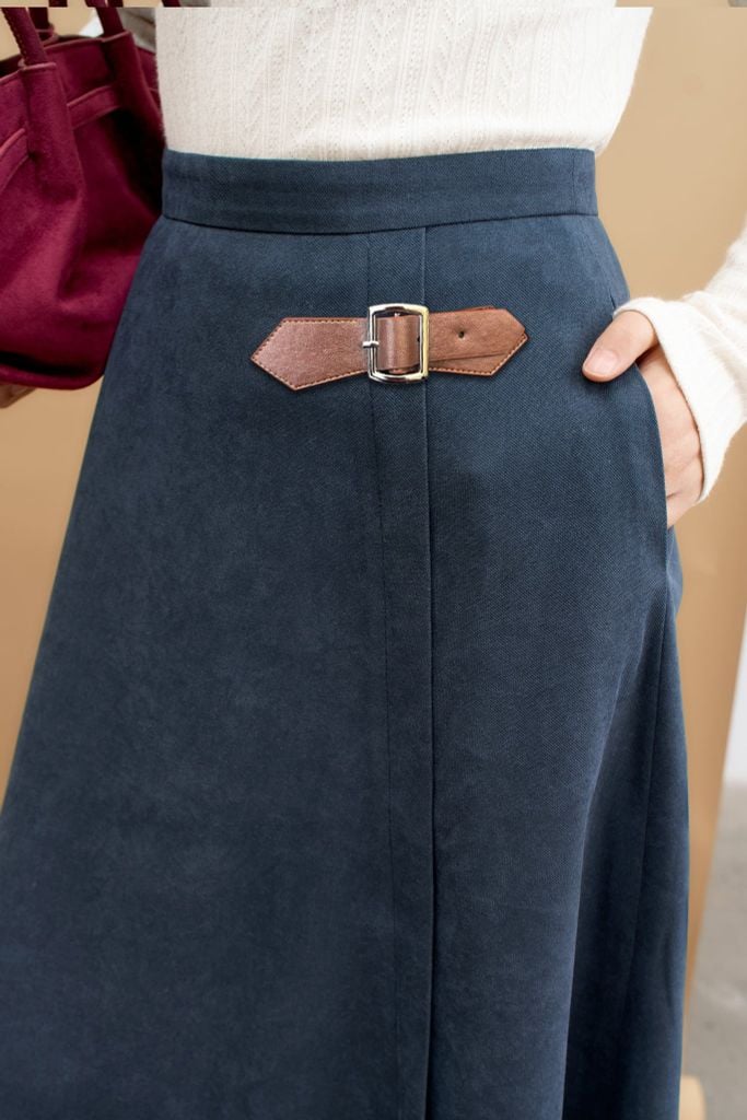 Chân váy midi navy đai da