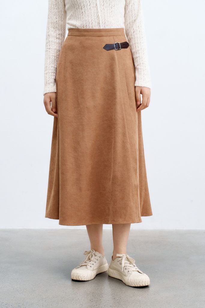 Chân váy midi nâu đai da